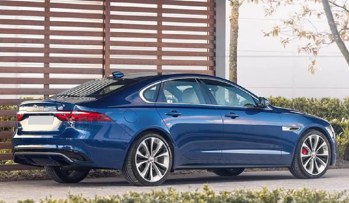 Jaguar - XF R-Sport - Best Car Rentals - Best Preowned Car - Exclusive Concierge Club.webp